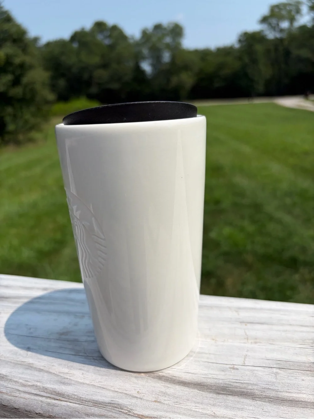Starbucks Embossed Siren Mermaid White Ceramic Coffee Tumbler Cup Mug w/Lid 12oz
